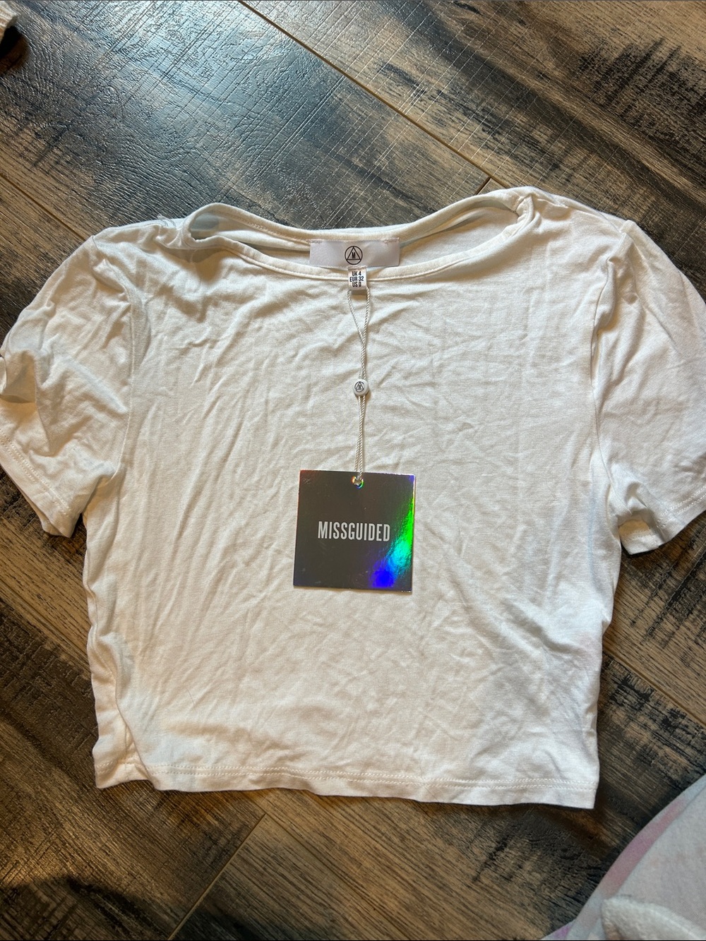 Missguided Cream Cropped Tee